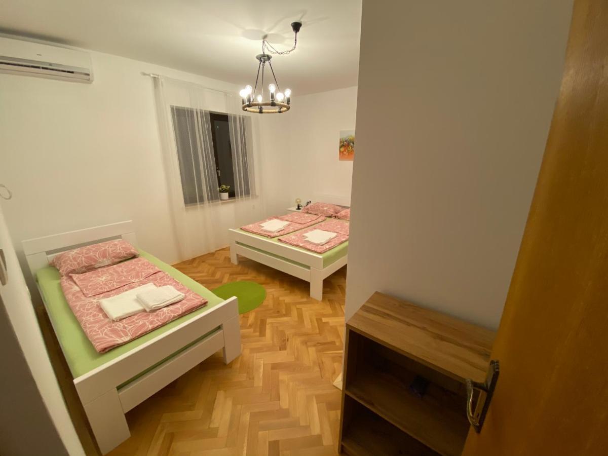 Hostel Sobe Kaki In Kivi Izola Zewnętrze zdjęcie