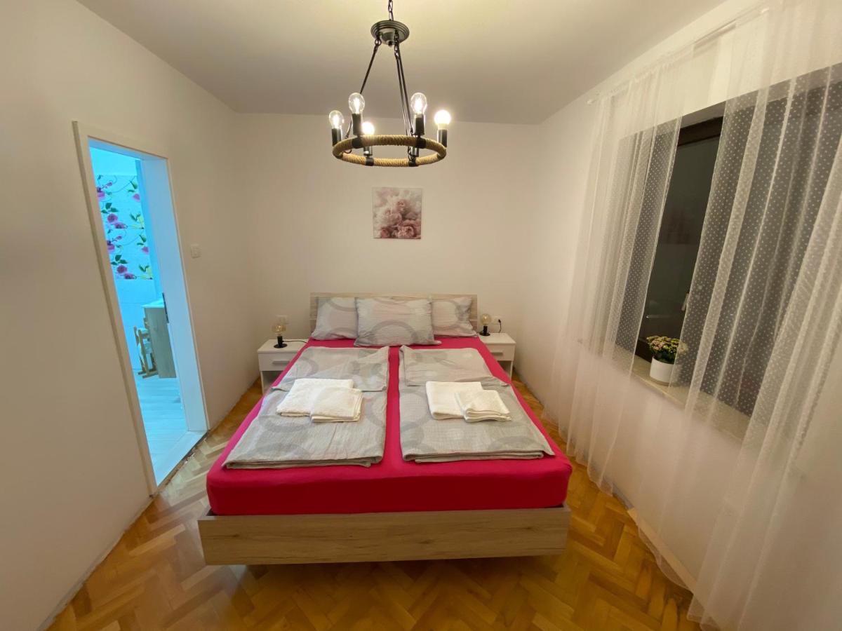 Hostel Sobe Kaki In Kivi Izola Zewnętrze zdjęcie