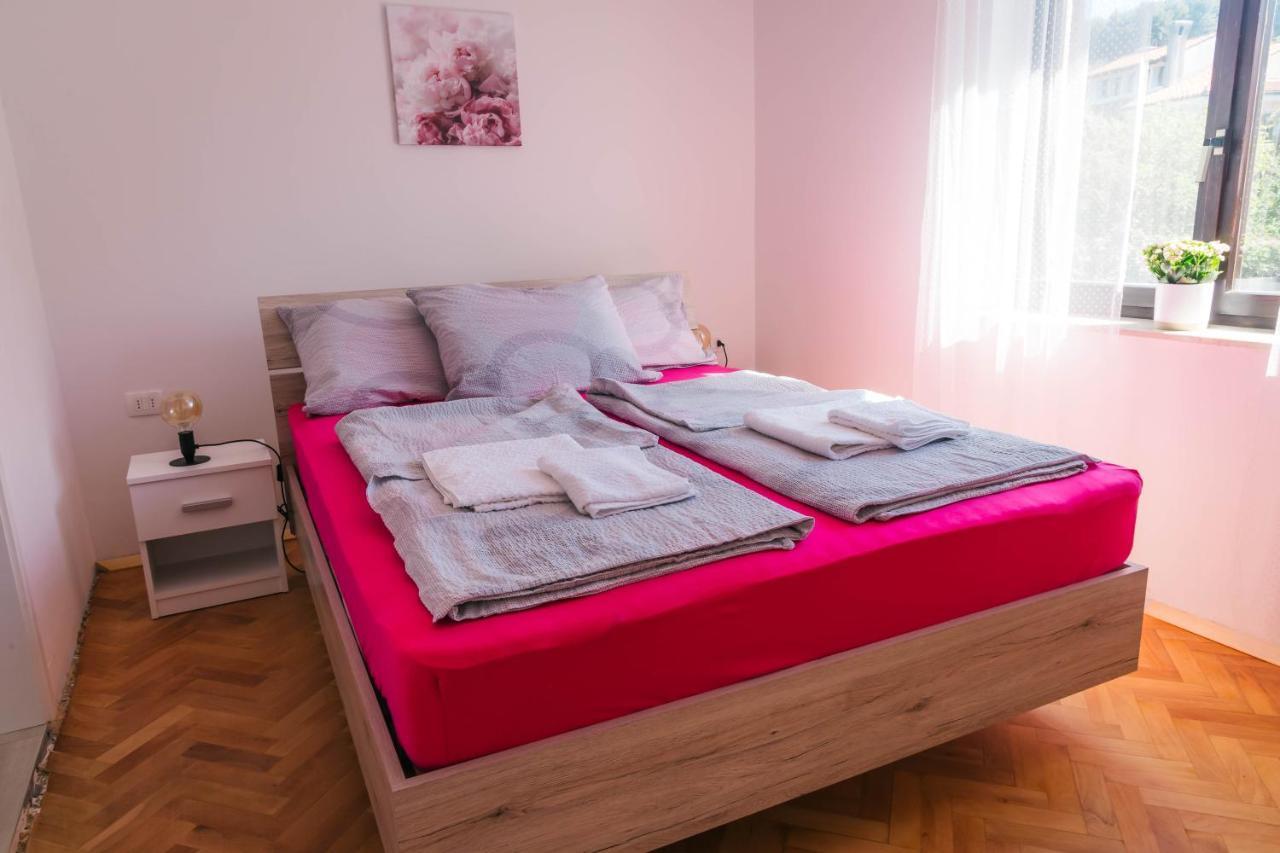 Hostel Sobe Kaki In Kivi Izola Zewnętrze zdjęcie